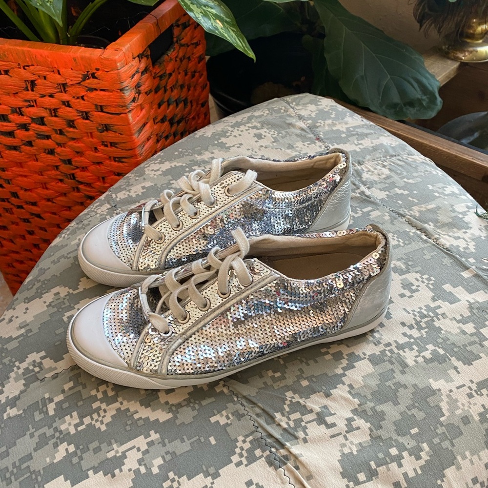 Coach Garrett Silver Sequin Women's Sneakers S 8B - Picture 3 of 13